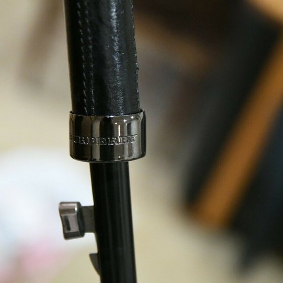 Burberry Shimmer Check 38" Umbrella Leather Handle - Picture 7 of 8